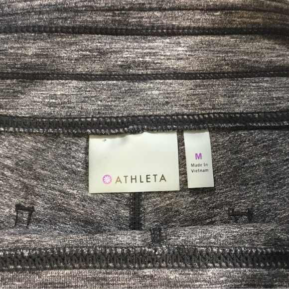 Athleta Women’s Gray Athletic Shorts SZ M gently used #262 - Picture 6 of 10